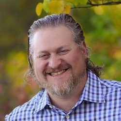 Josh Kahn Headshot